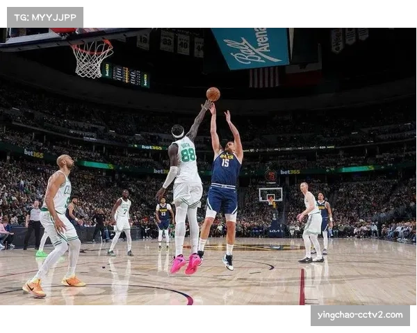 半场战报：凯尔特人利用失误打出一波18-2转换进攻高潮领先热火